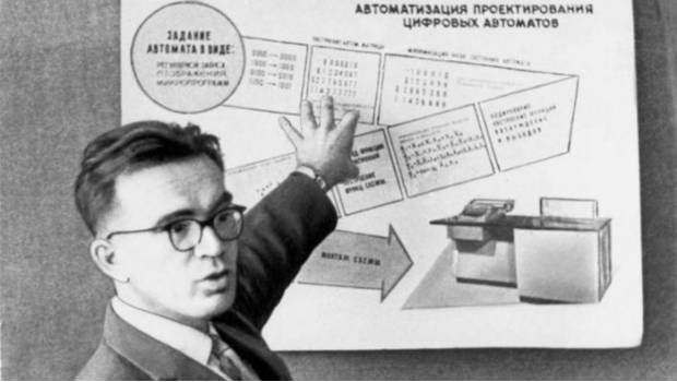 Viktor Glushkov, creador de Cybertonia, el internet soviético.