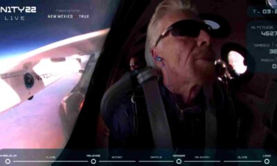 Virgin Galactic inaugura el turismo espacial con Richard Branson